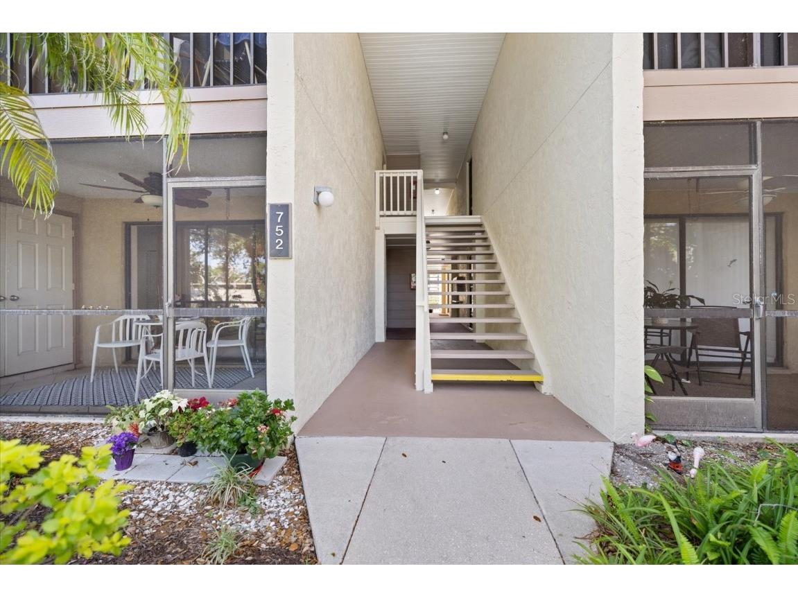 752 White Pine Tree Road #108 Venice FL 34285 N6139591 image1