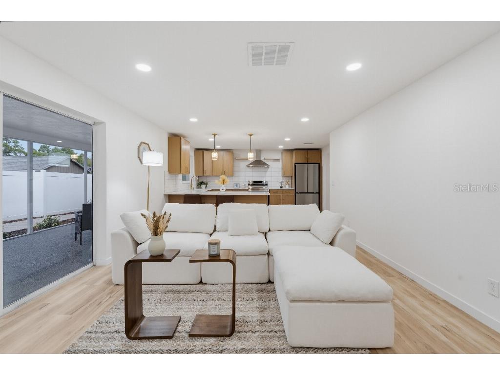 7520 20th Street N Saint Petersburg FL 33702 TB8524421 image11