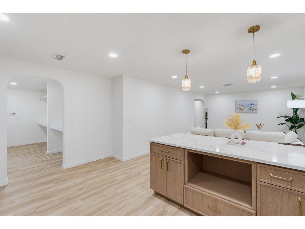7520 20th Street N Saint Petersburg FL 33702 TB8524421 image20