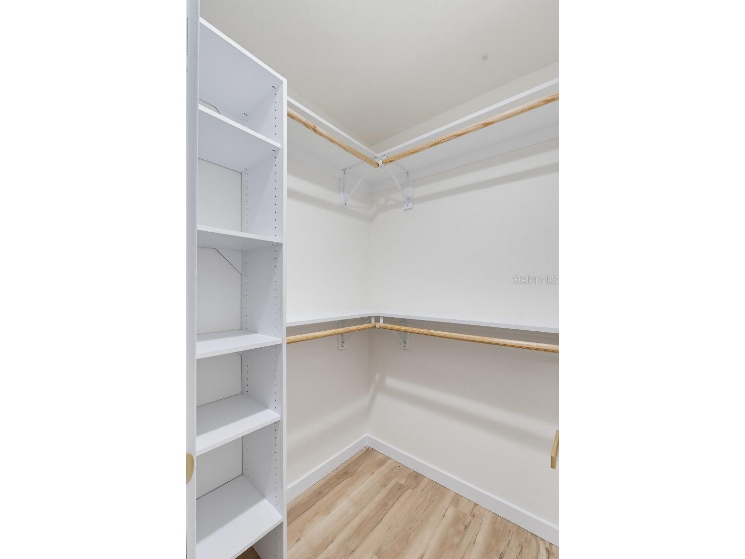 7520 20th Street N Saint Petersburg FL 33702 TB8524421 image27