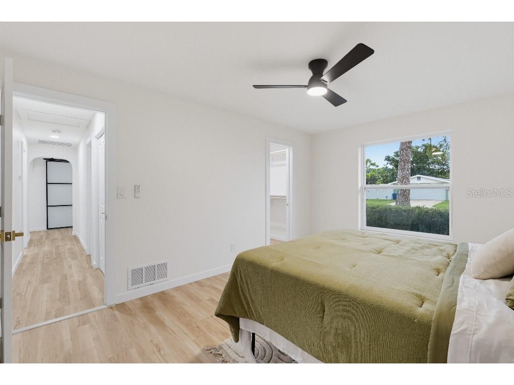 7520 20th Street N Saint Petersburg FL 33702 TB8524421 image30