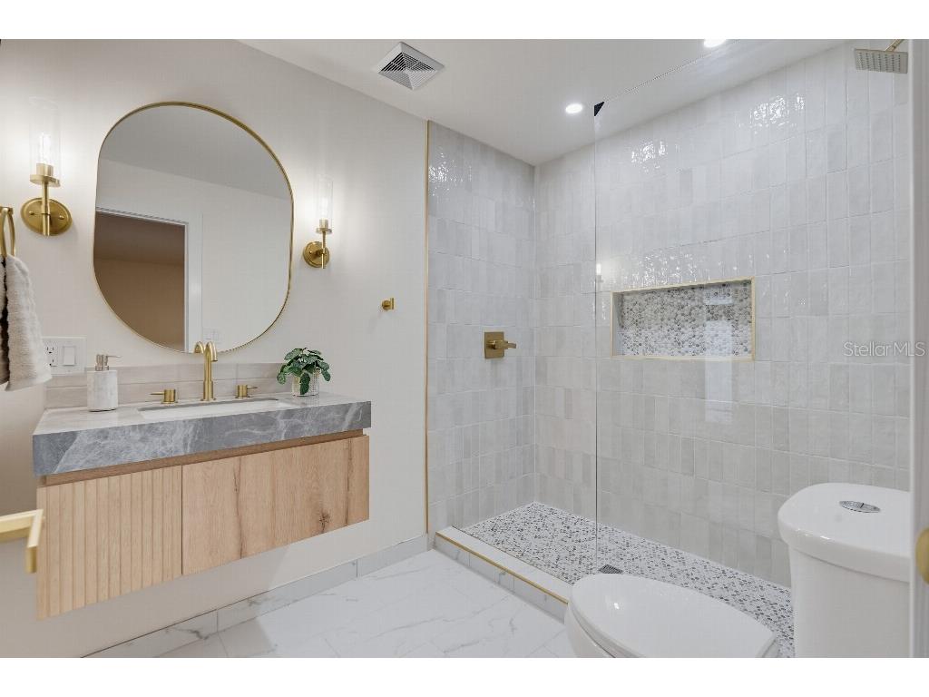 7520 20th Street N Saint Petersburg FL 33702 TB8524421 image36