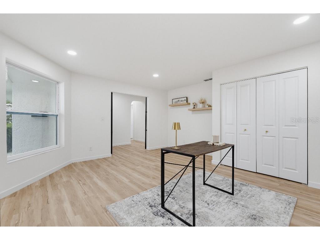 7520 20th Street N Saint Petersburg FL 33702 TB8524421 image9
