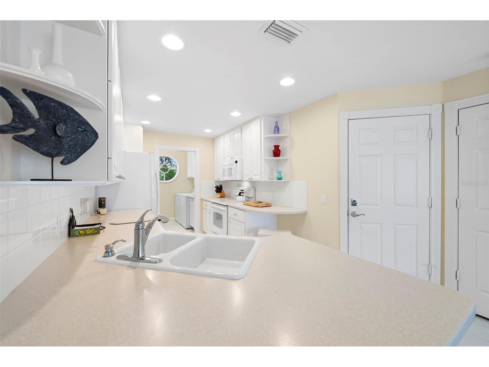 7520 Andora Drive Sarasota FL 34238 A4692266 image10