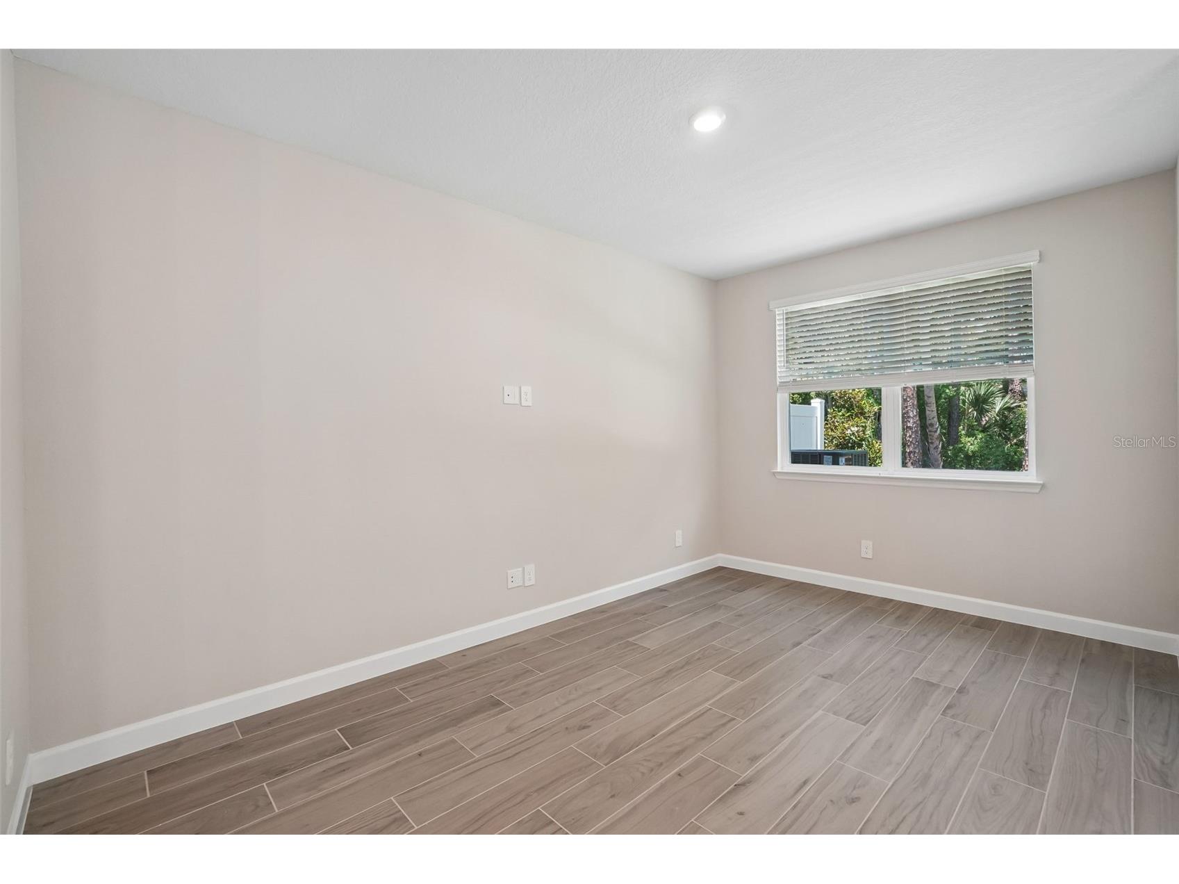 7520 Deer Valley Circle Tampa FL 33635 TB8510176 image11
