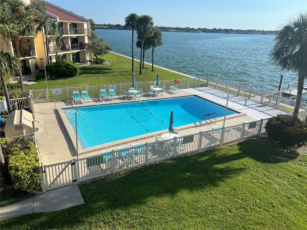 7520 Sunshine Skyway Lane S #T18 Saint Petersburg FL 33711 - TAMPA BAY TB8448650 image3