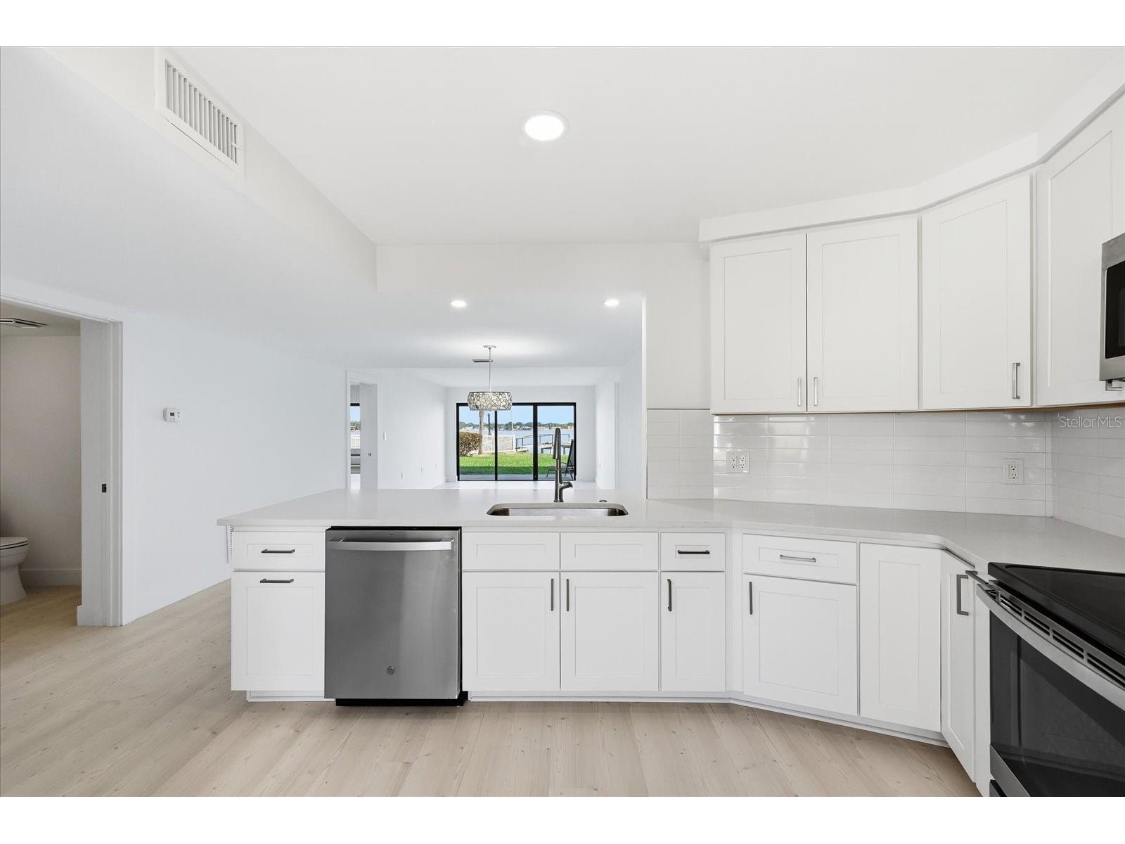 7520 Sunshine Skyway Lane S #T19 Saint Petersburg FL 33711 - TAMPA BAY TB8453940 image22