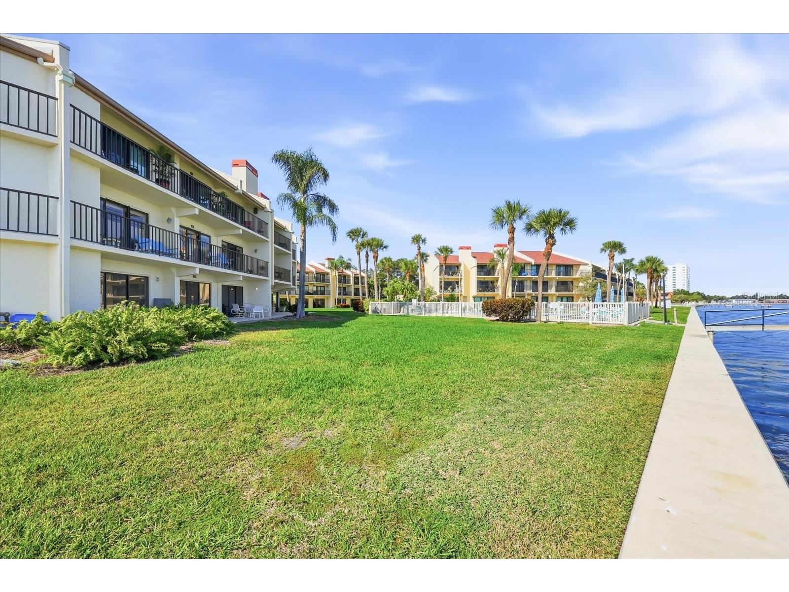 7520 Sunshine Skyway Lane S #T19 Saint Petersburg FL 33711 - TAMPA BAY TB8453940 image46