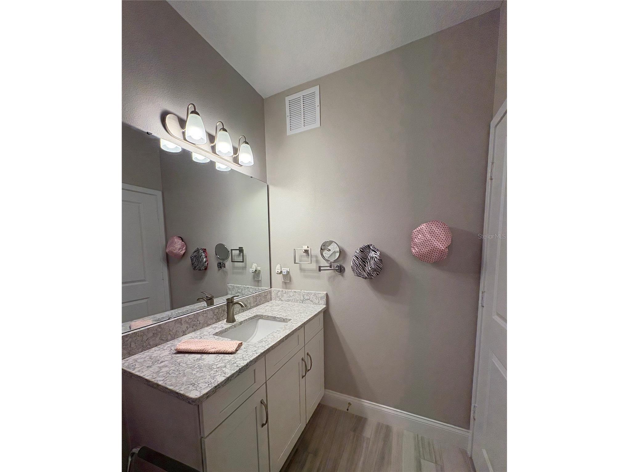 7521 Laureate Boulevard #5305 Orlando FL 32827 O6409256 image25
