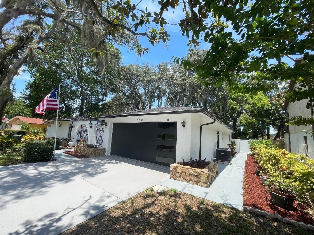 7521 Tall Tree Court Port Richey FL 34668 TB8317603 image1