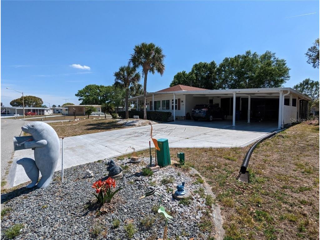 7522 Country Club Drive Brooksville FL 34613 W7853833 image1