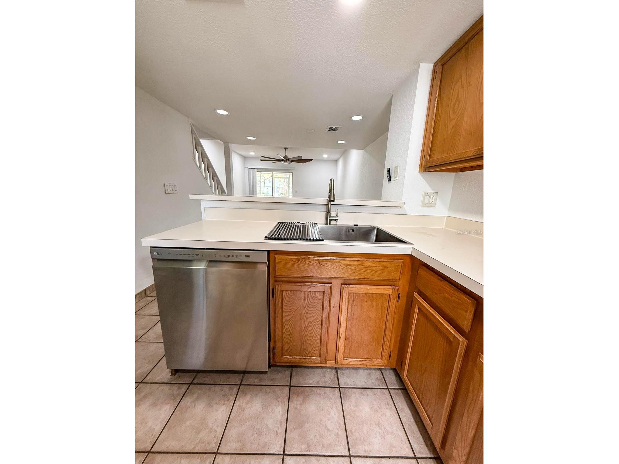 7522 Hollowell Drive Tampa FL 33615 TB8488531 image11