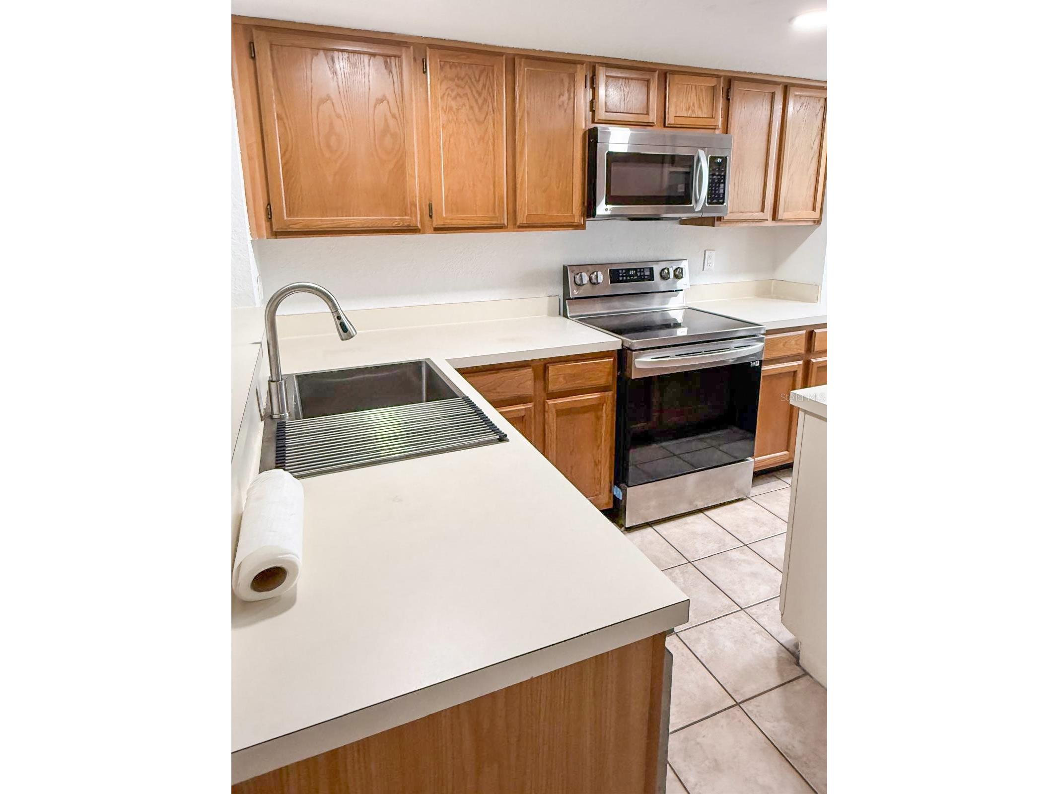 7522 Hollowell Drive Tampa FL 33615 TB8488531 image14