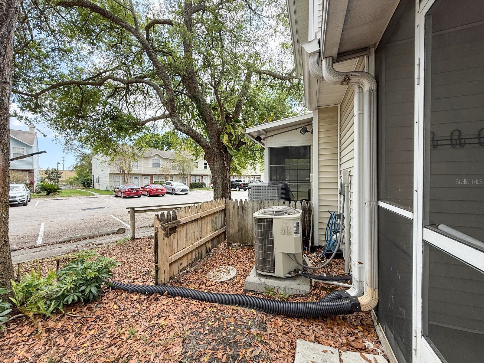 7522 Hollowell Drive Tampa FL 33615 TB8488531 image34