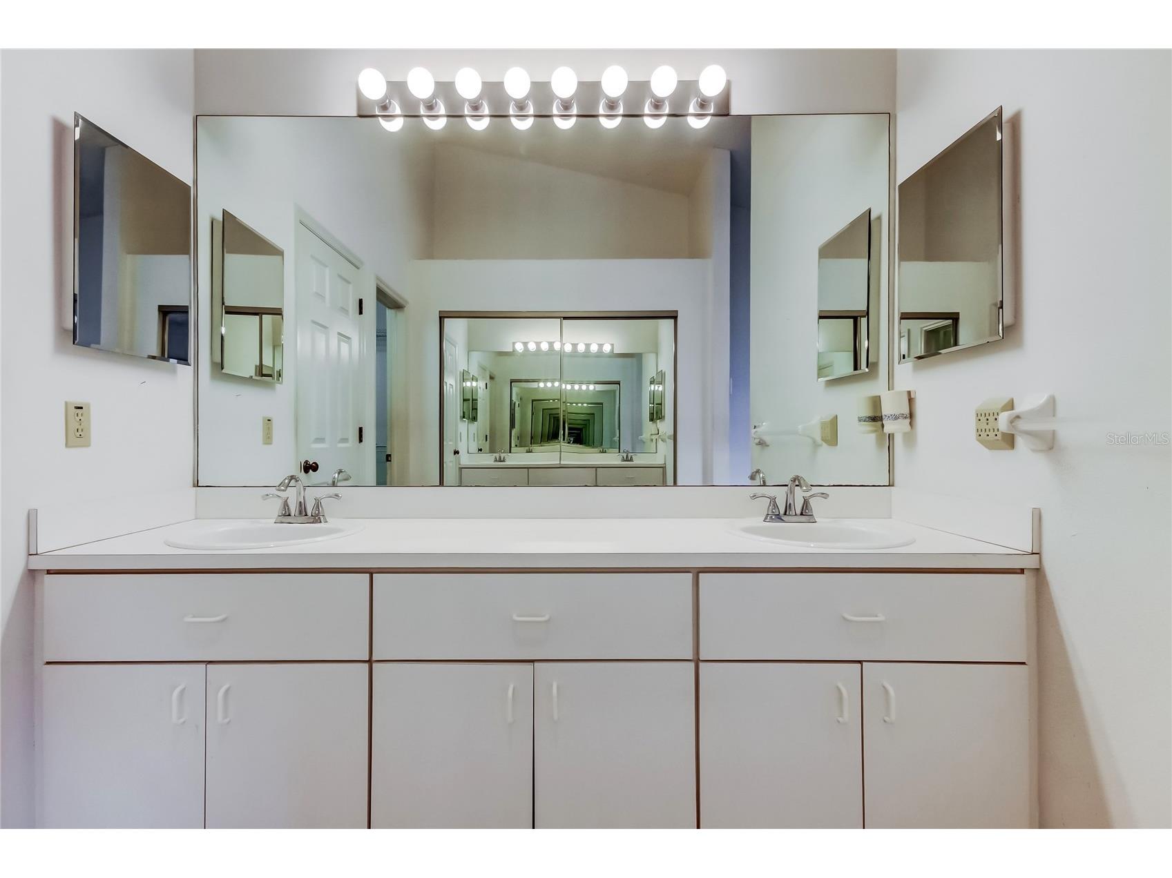 7522 Mediterranean Court Hudson FL 34667 W7881934 image15