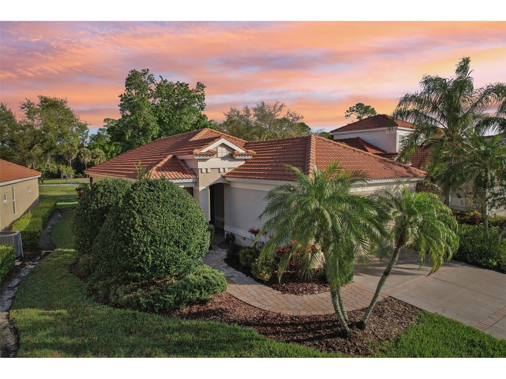 7523 Birds Eye Terrace Bradenton FL 34203 A4681426 image1