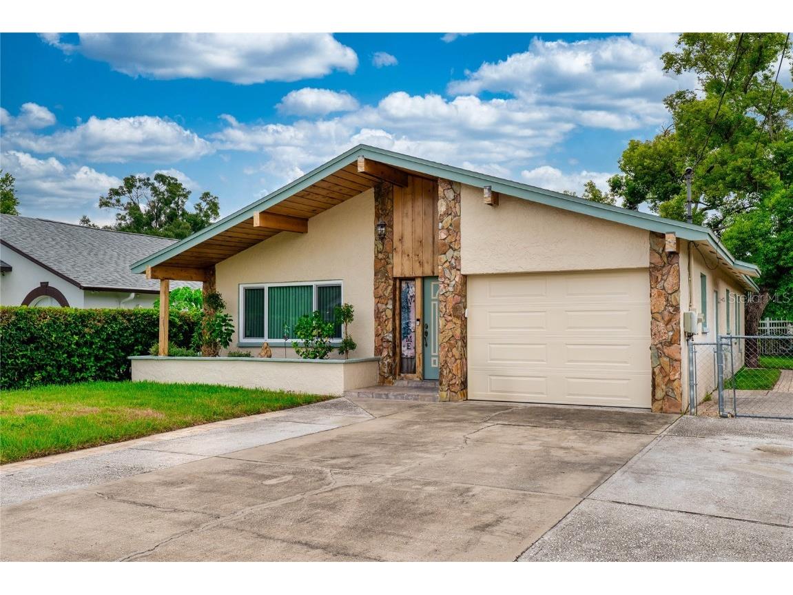 7523 Blossom Avenue Tampa FL 33614 TB8410705 image1