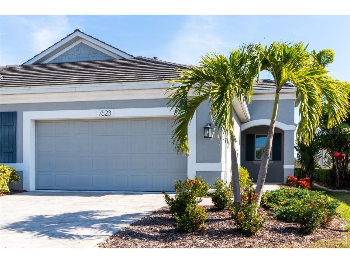 7523 Campus Cove Sarasota FL 34243 A4674300 image1
