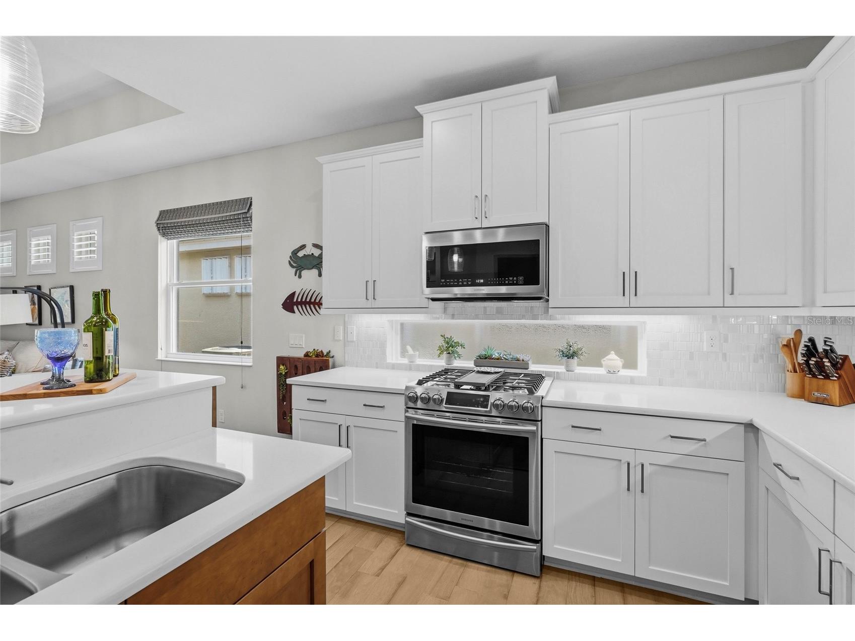 7523 Campus Cove Sarasota FL 34243 A4695649 image18