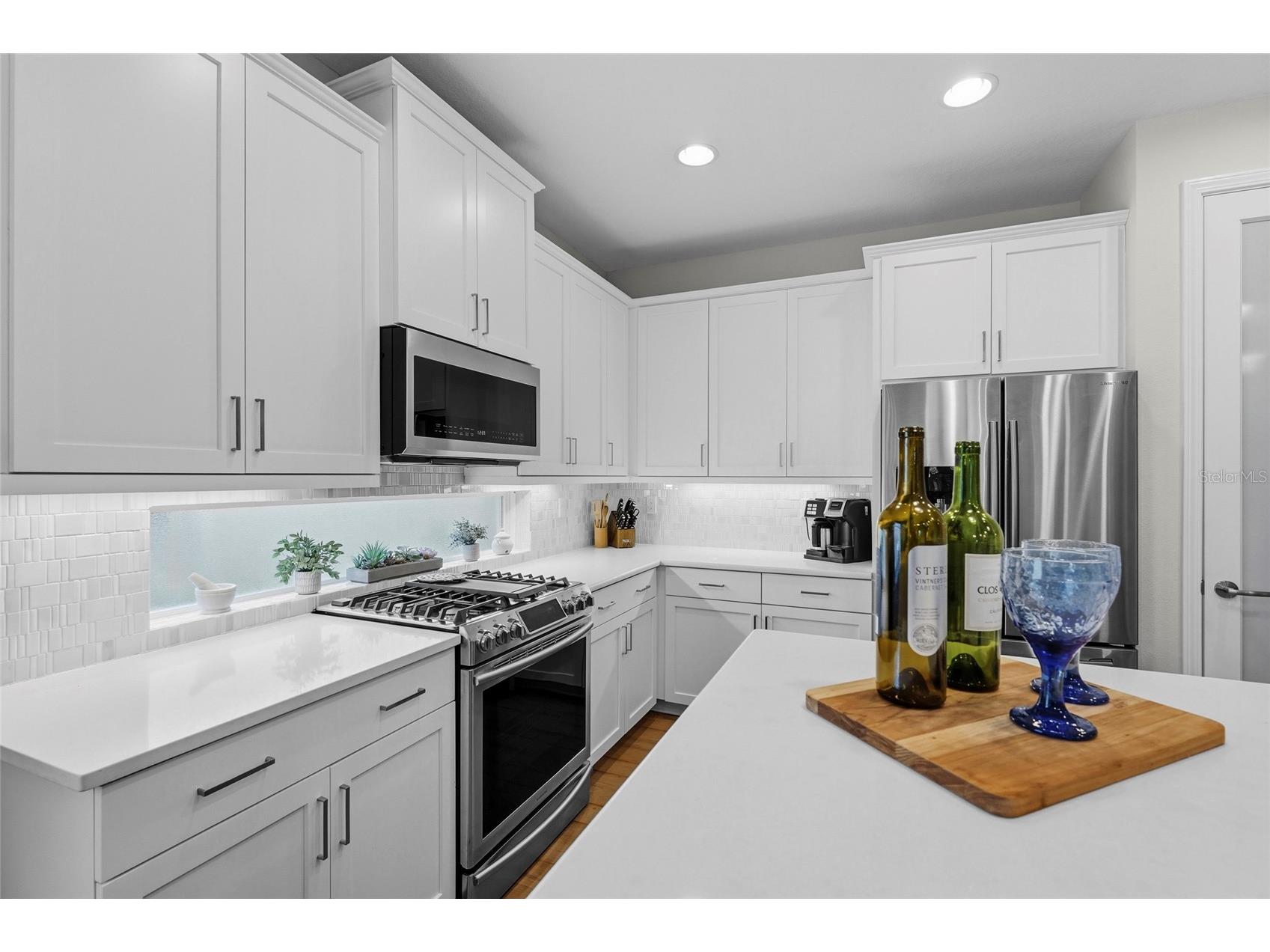 7523 Campus Cove Sarasota FL 34243 A4695649 image3