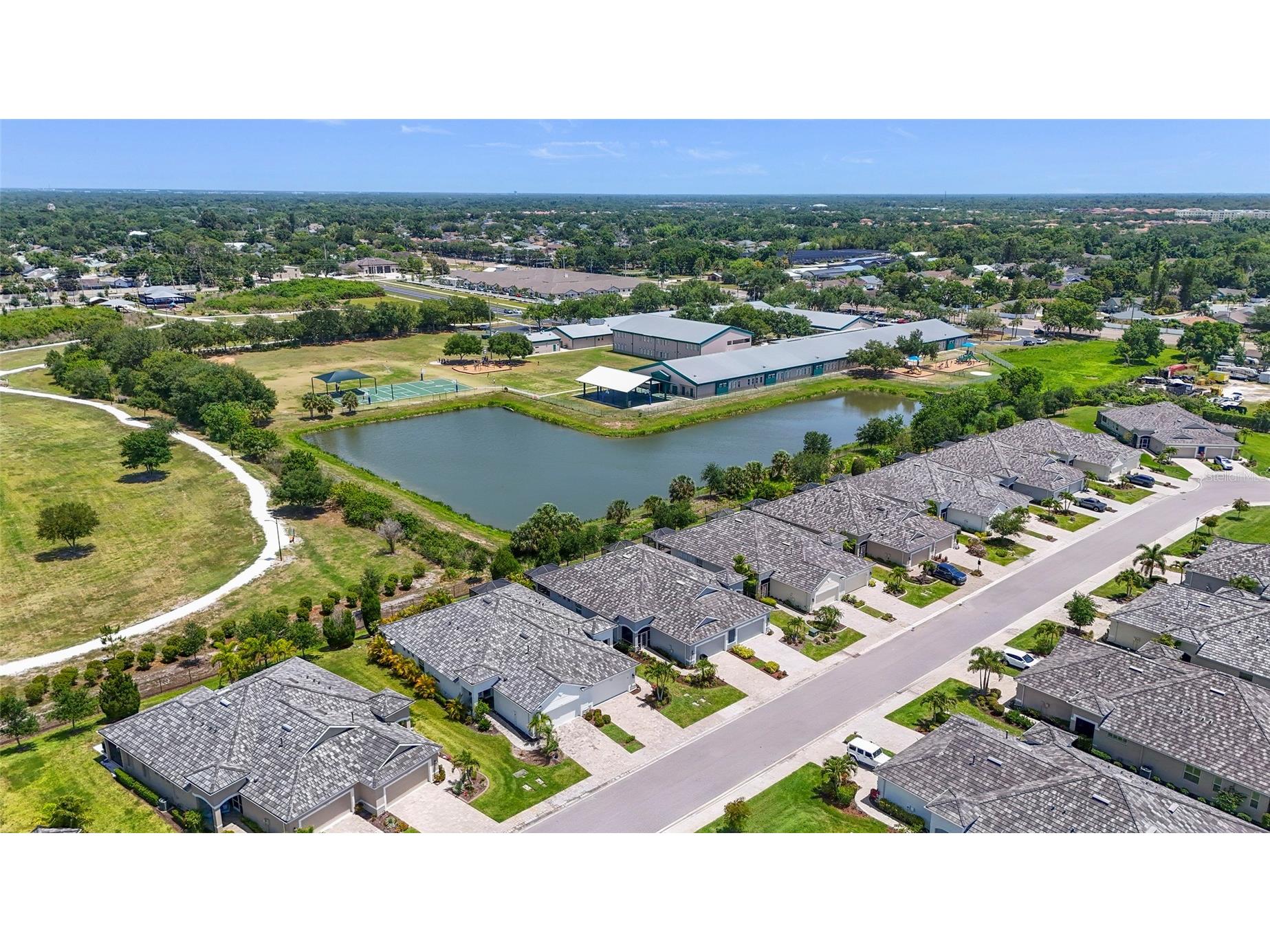 7523 Campus Cove Sarasota FL 34243 A4695649 image53
