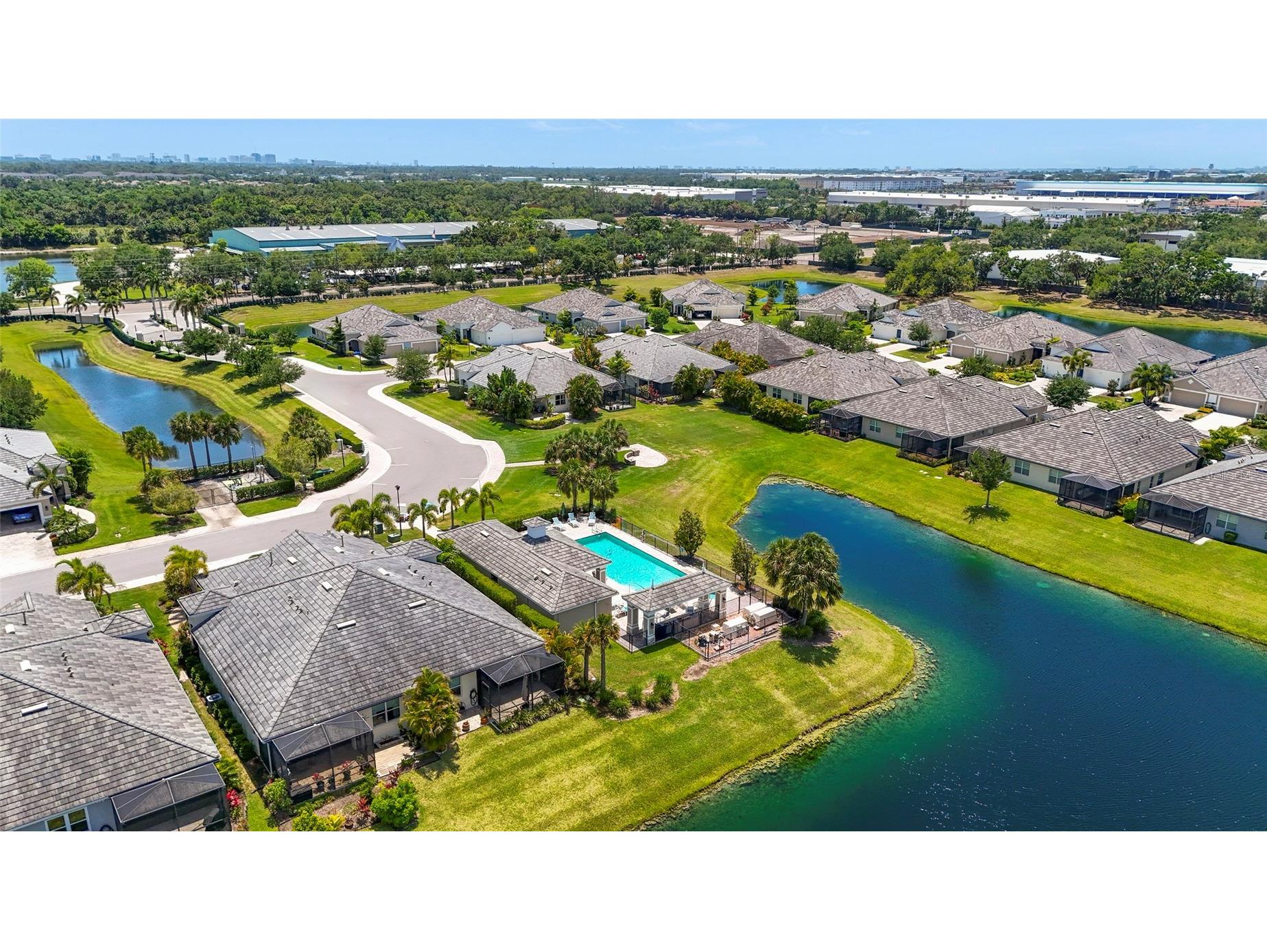 7523 Campus Cove Sarasota FL 34243 A4695649 image55