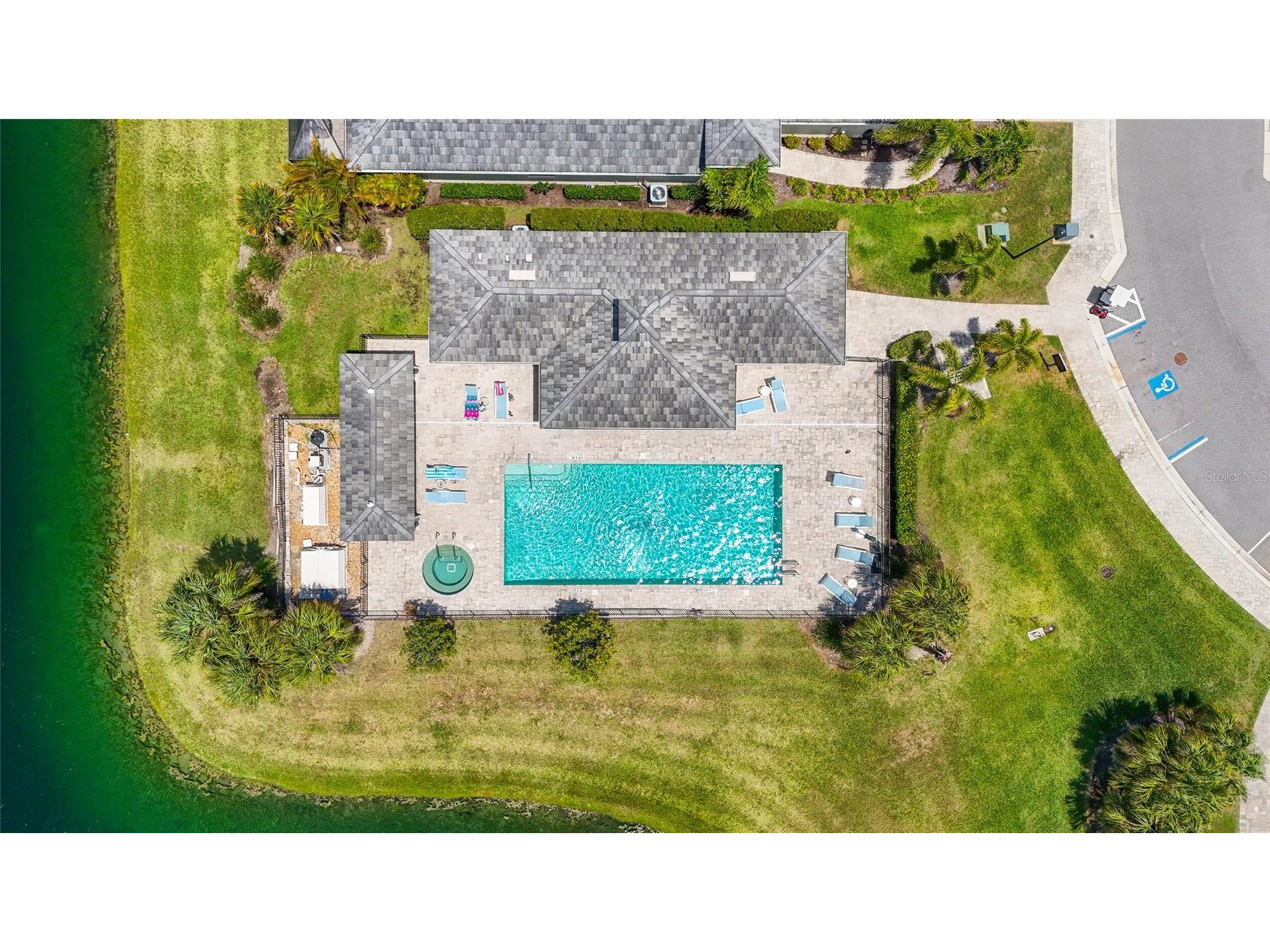 7523 Campus Cove Sarasota FL 34243 A4695649 image57