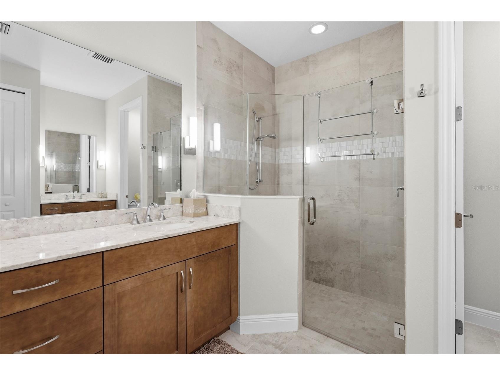 7523 Campus Cove Sarasota FL 34243 A4695649 image6