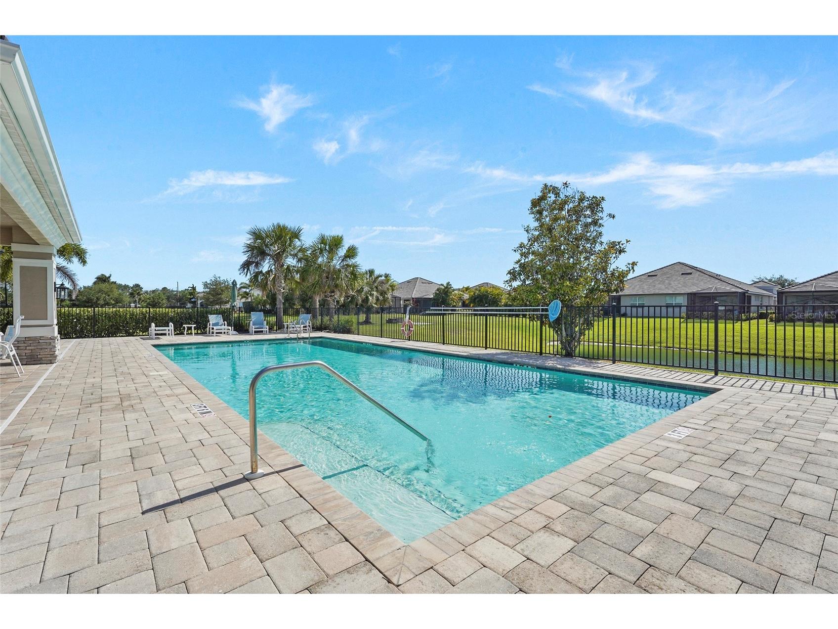 7523 Campus Cove Sarasota FL 34243 A4695649 image60