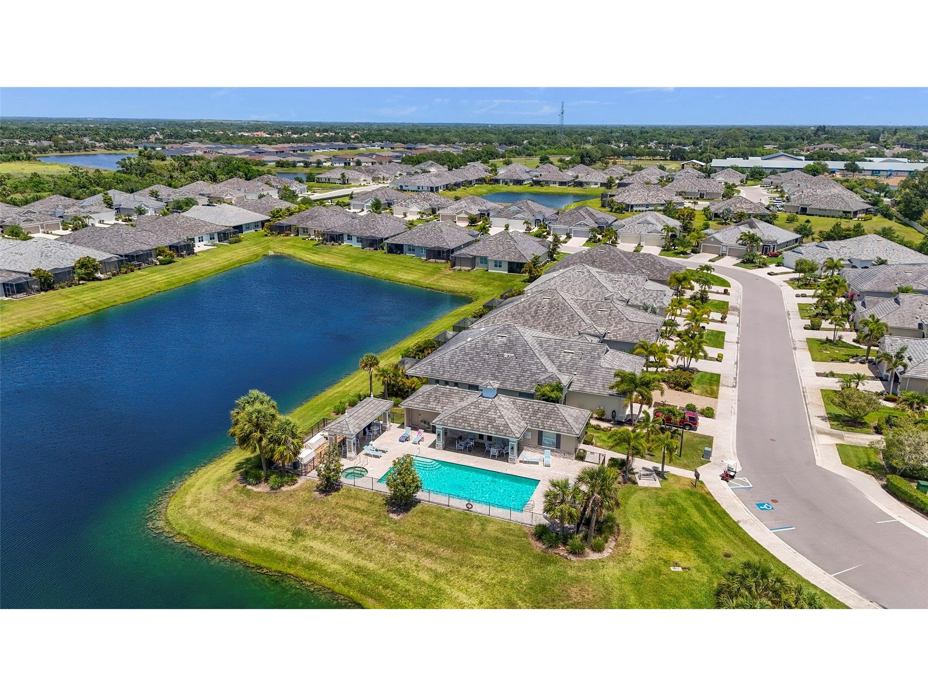 7523 Campus Cove Sarasota FL 34243 A4695649 image9