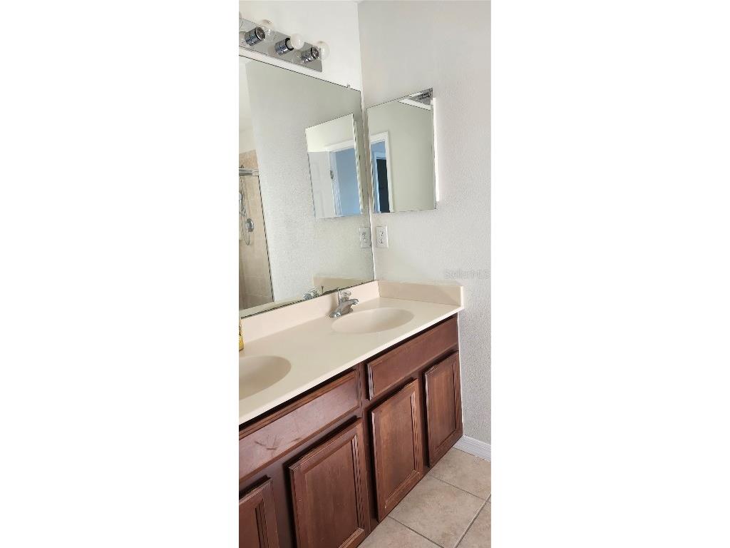 7524 Dragon Fly Gibsonton FL 33534 TB8385951 image36