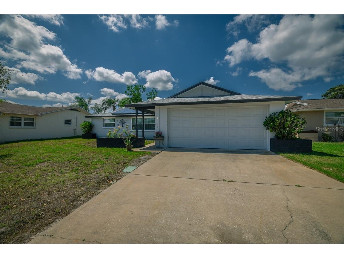 7524 Oakshire Drive Port Richey FL 34668 W7854574 image1