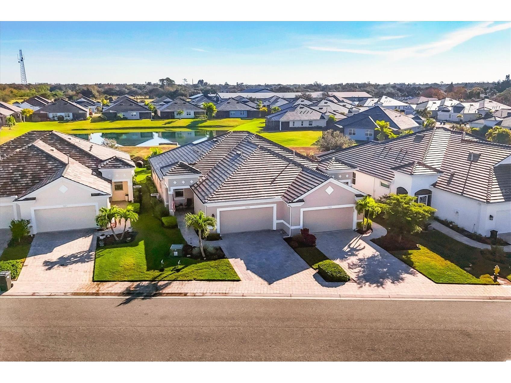 7525 Alumni Trail Sarasota FL 34243 A4679147 image1