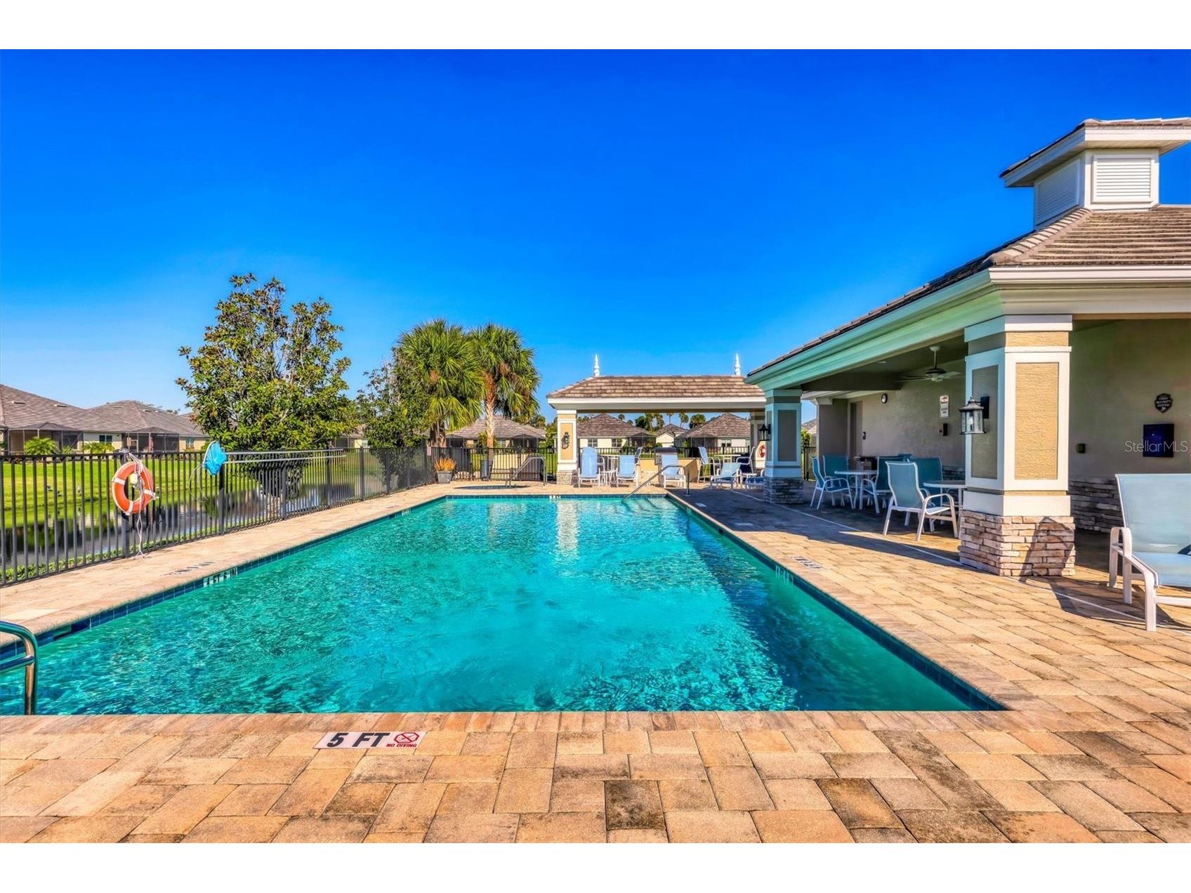 7525 Alumni Trail Sarasota FL 34243 A4679147 image46