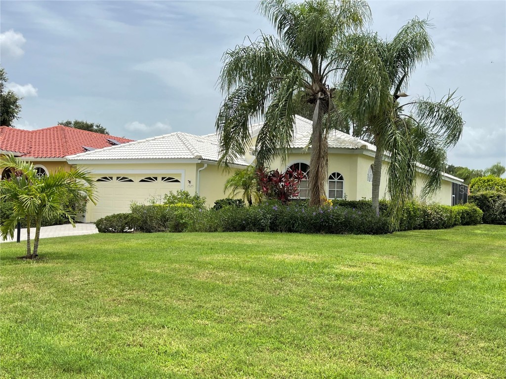 7525 Fairlinks Court Sarasota FL 34243 A4614549 image1