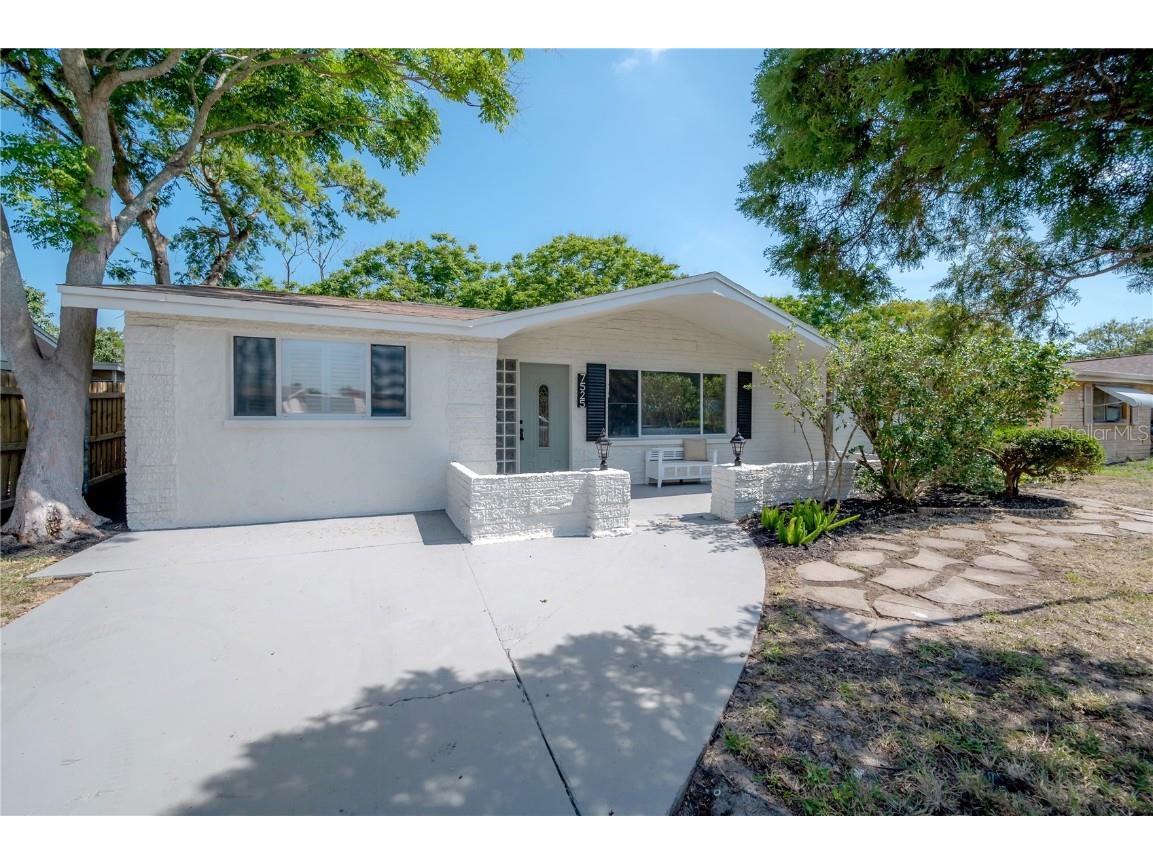 7525 Lancelot Road Port Richey FL 34668 T3445715 image1