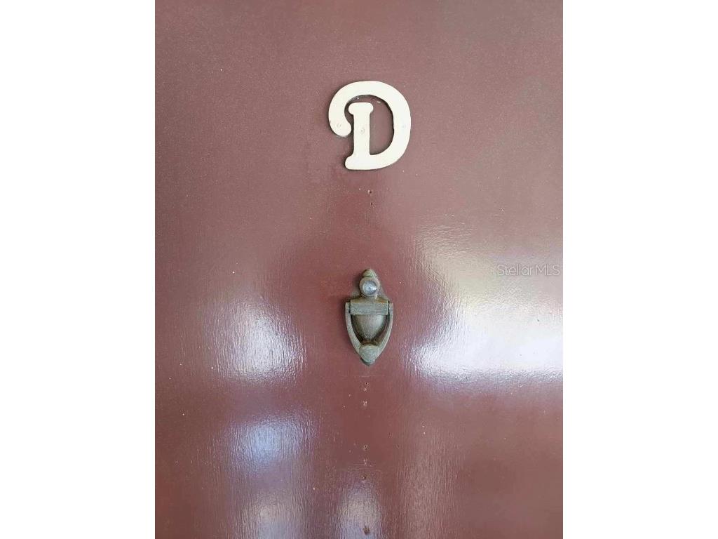 7525 Pitch Pine Circle D, Tampa, FL, 33617 MLS T3505553 Edina Realty