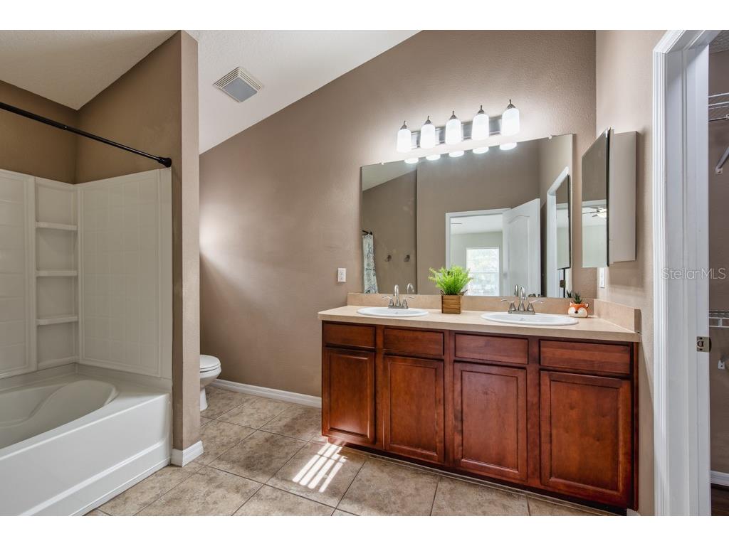 7525 Red Mill Circle New Port Richey FL 34653 TB8462035 image20