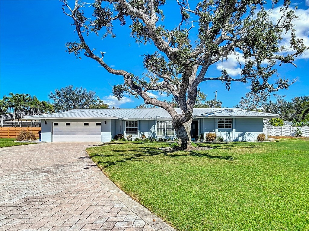 7525 Sundial Terrace Sarasota FL 34231 O6282862 image1