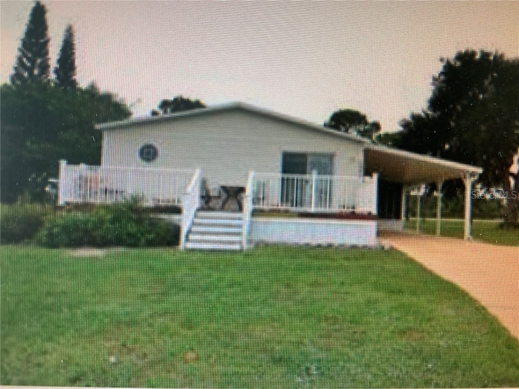 7526 Danvers Circle Port Charlotte FL 33981 - BUTTERFORD WATERWAY C7474513 image1