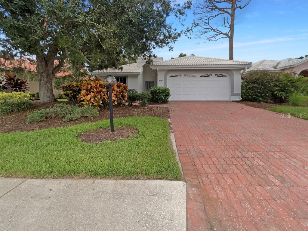 7526 Fairlinks Court Sarasota FL 34243 O6252298 image1