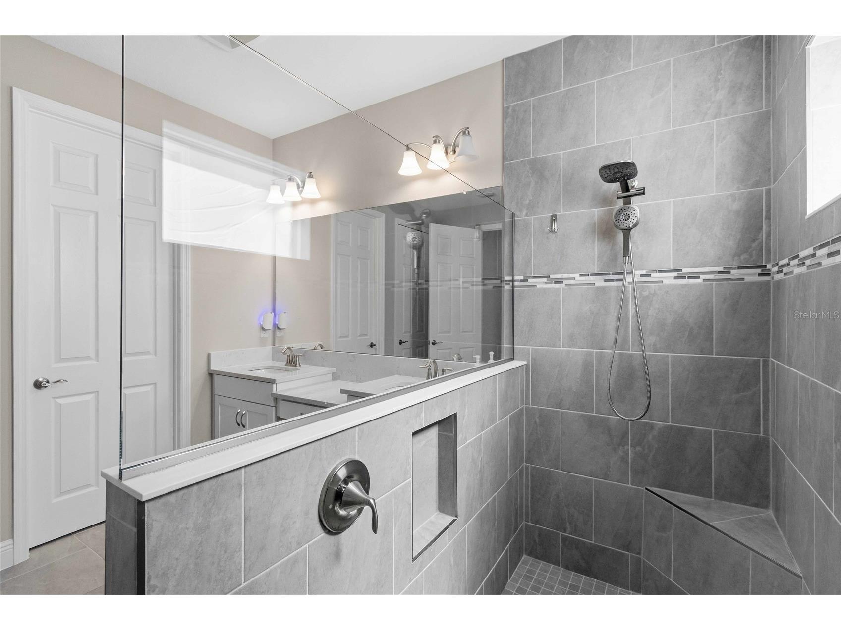 7526 Paradiso Drive Apollo Beach FL 33572 TB8523704 image16