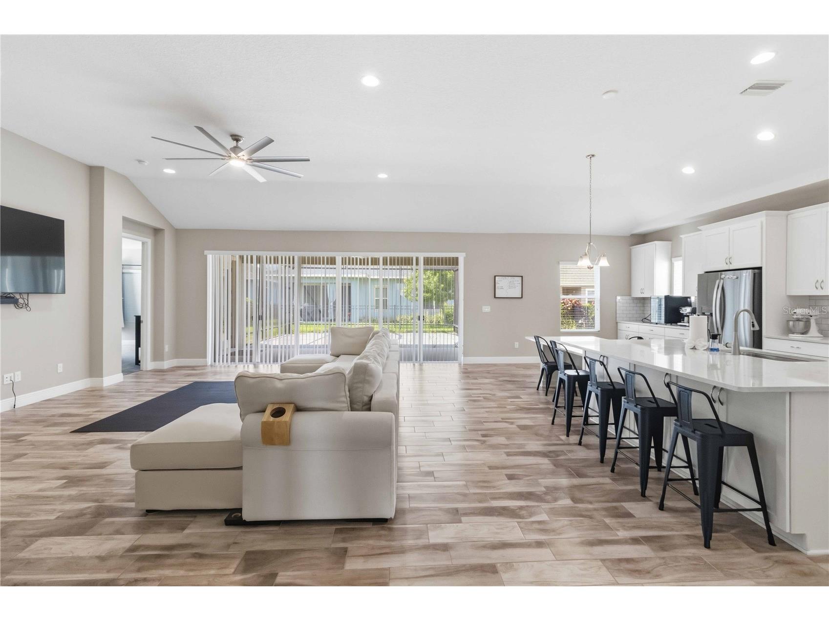 7526 Paradiso Drive Apollo Beach FL 33572 TB8523704 image5