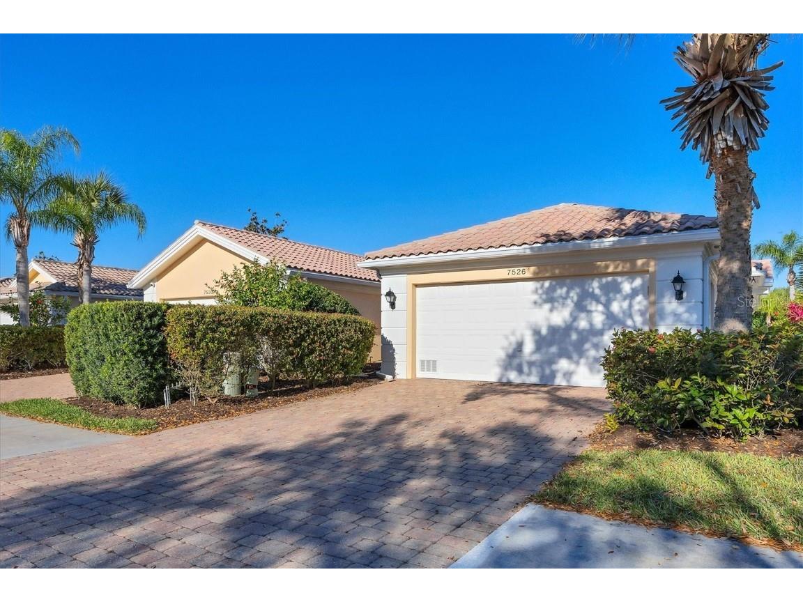 7526 Quinto Drive Sarasota FL 34238 A4600628 image1
