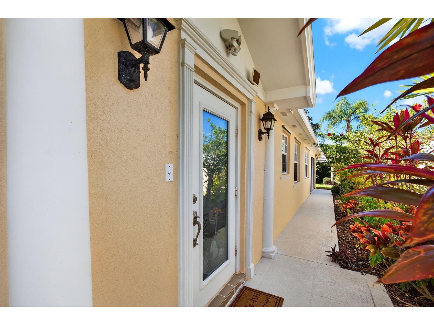 7526 Quinto Drive Sarasota FL 34238 A4679786 image14