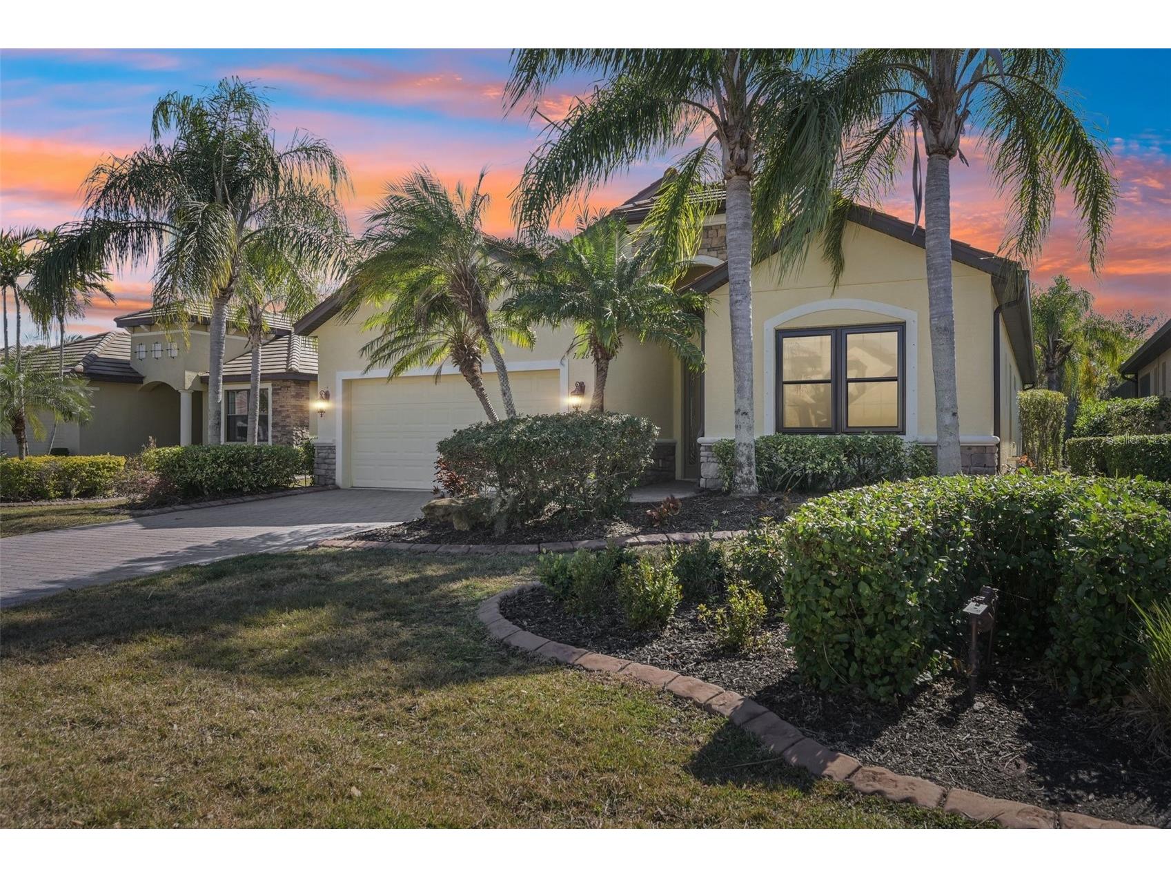 7526 Rio Bella Place Bradenton FL 34201 A4680563 image1