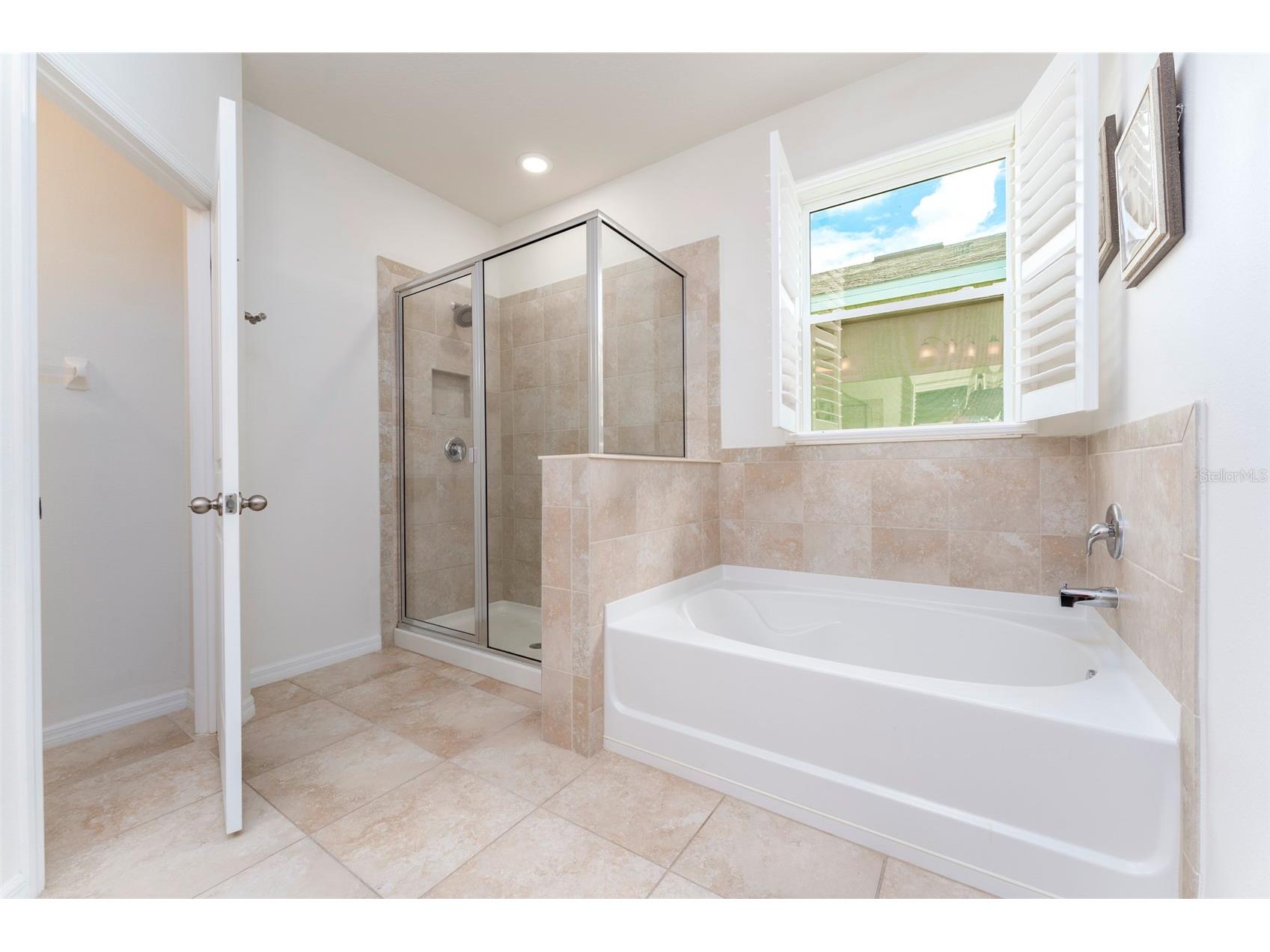 7527 Lantern Park Avenue Apollo Beach FL 33572 TB8523585 image12