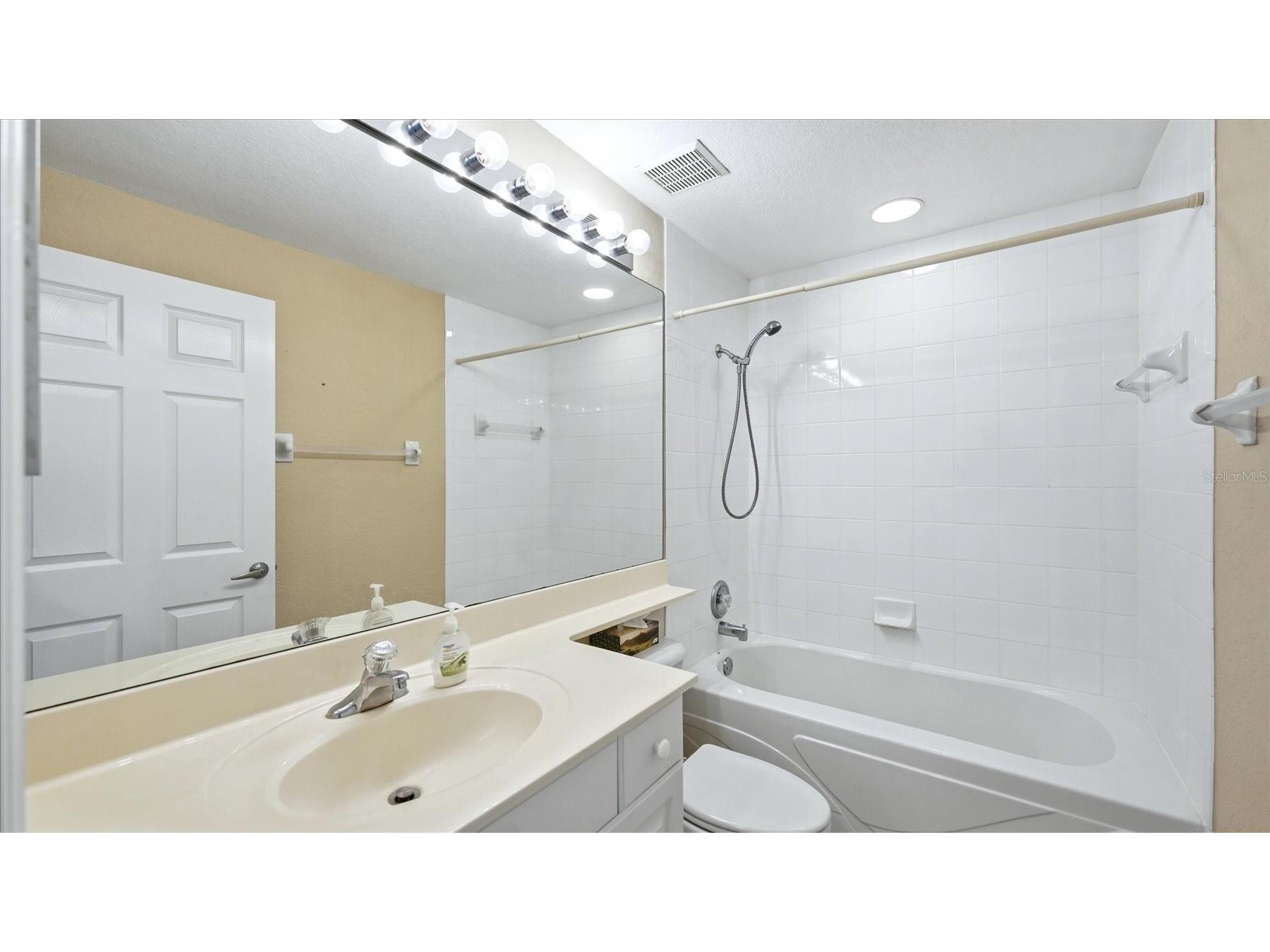 7527 Marsh Orchid Circle Bradenton FL 34203 A4691177 image26