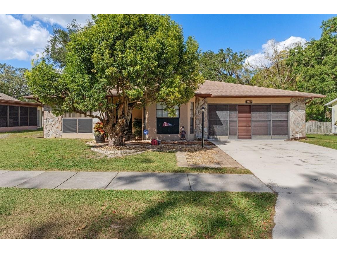 7527 Riverdale Drive New Port Richey FL 34653 TB8317426 image1
