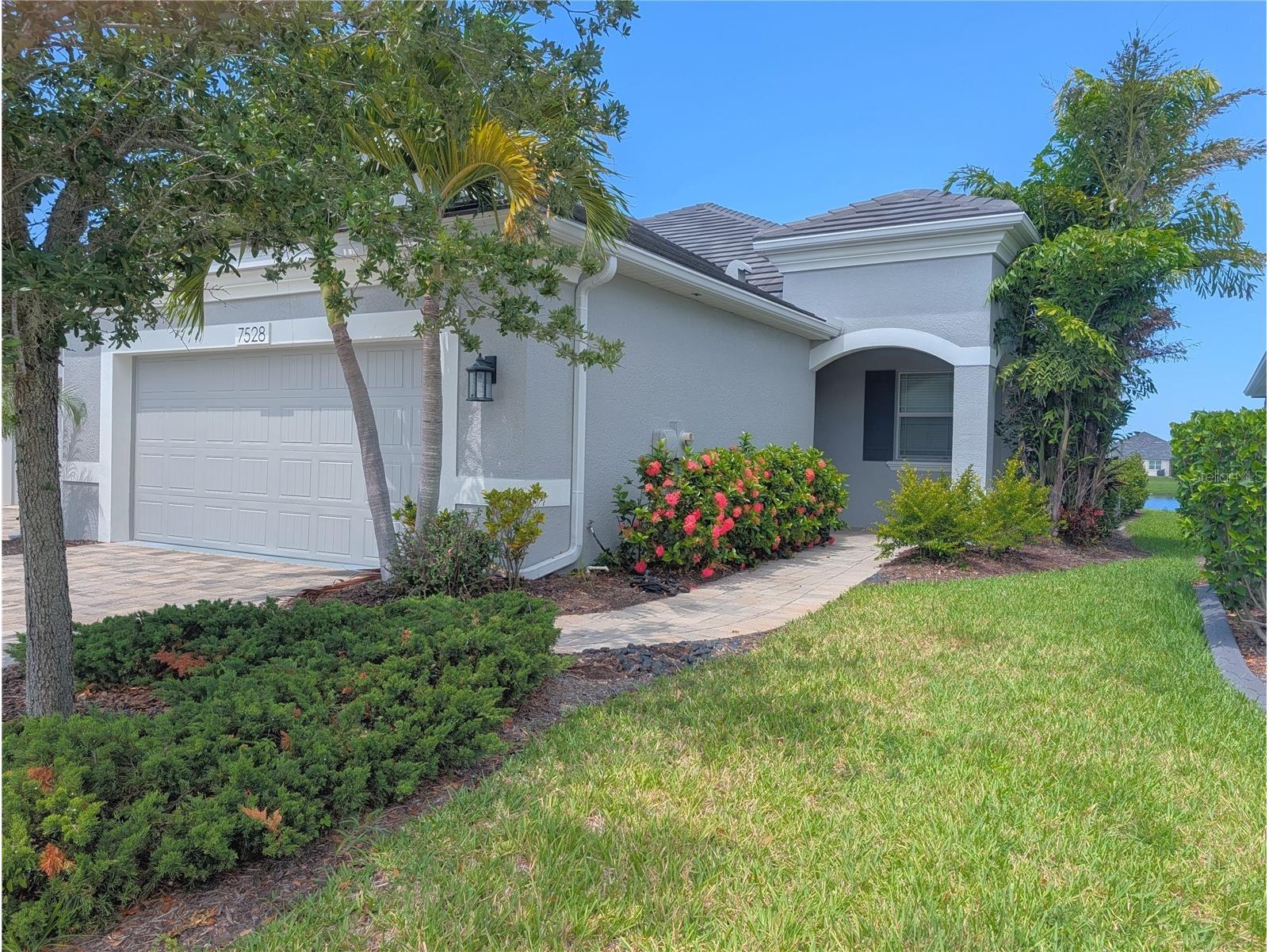 7528 Alumni Trail Sarasota FL 34243 A4698415 image2